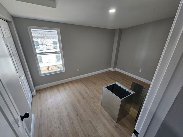 1624 17th Pl SE APT 1