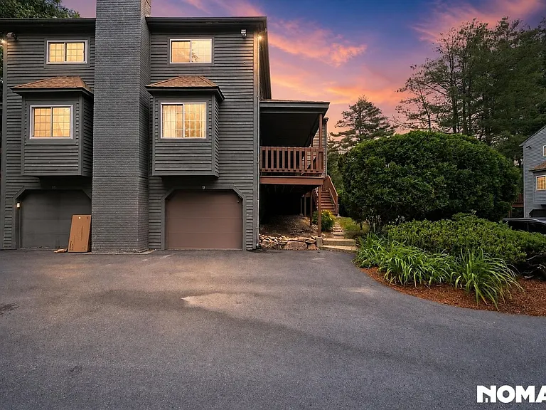 9 Voyagers Ln — Photo 1