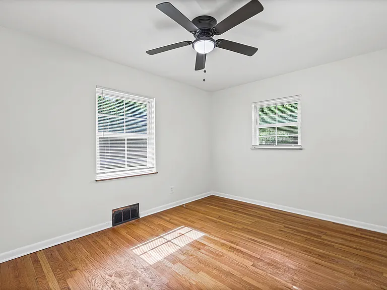 10325 Lookaway Dr — Photo 34