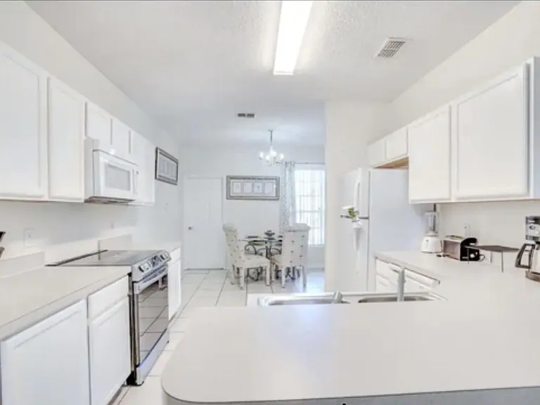 635 Knollwood Dr — Photo 8