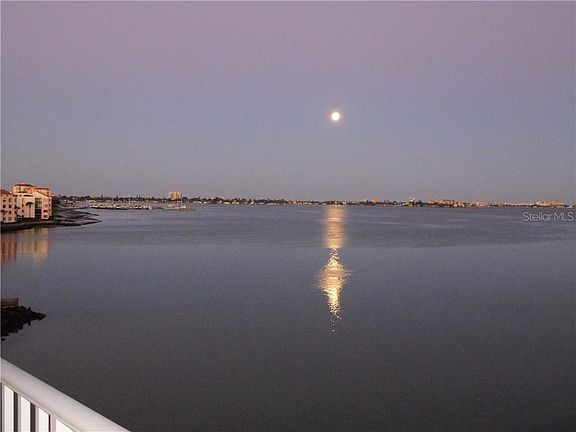 4th image of 5279 Isla Key Blvd S Ph 10