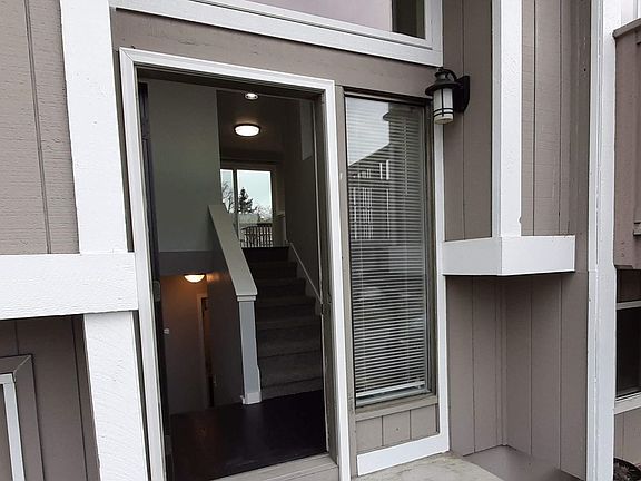 3rd image of 7839 N Woodworth Ave