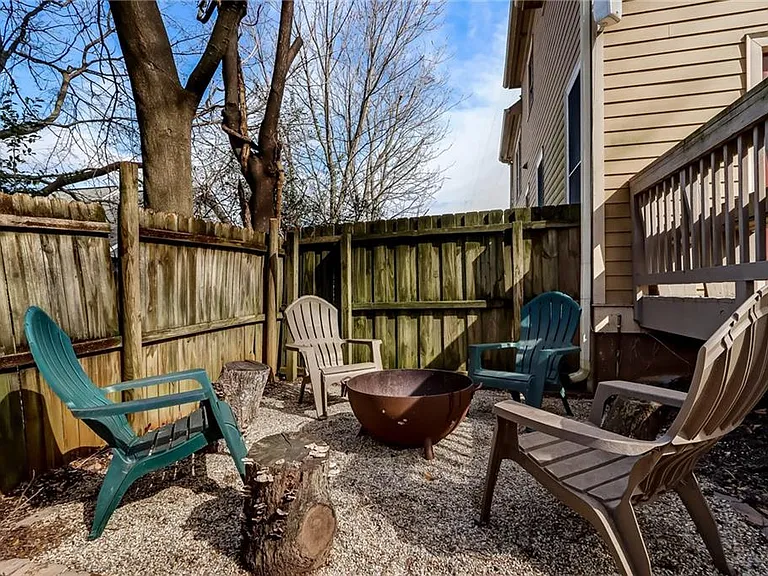 345 Chastain St SE — Photo 24
