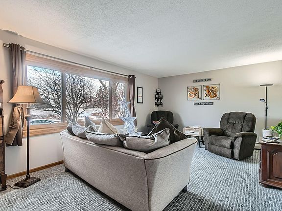 4th image of 2100 Westview Dr