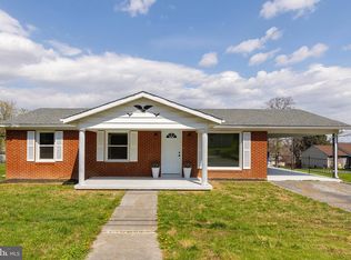 101 W 17th St, Front Royal, VA 22630