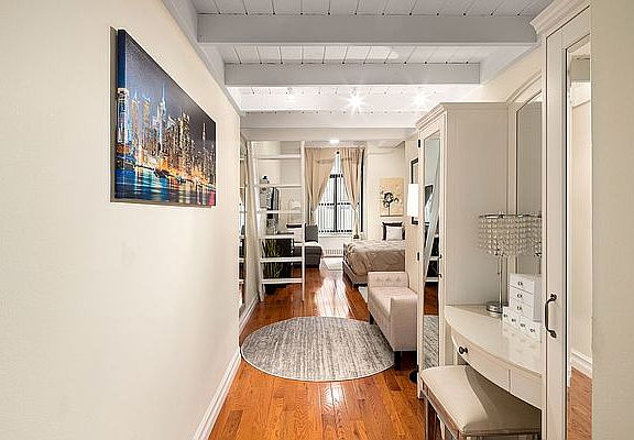 4th image of 244 Madison Ave #4F
