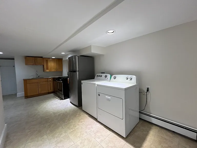 42.5 Jewett Ave #1 — Photo 2
