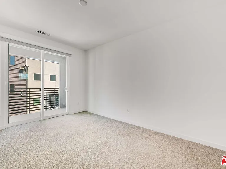 4320 Eagle Rock Blvd #1 — Photo 14