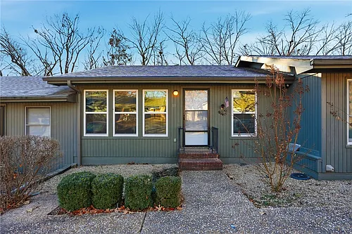 10 Dogwood Dr Photo 1