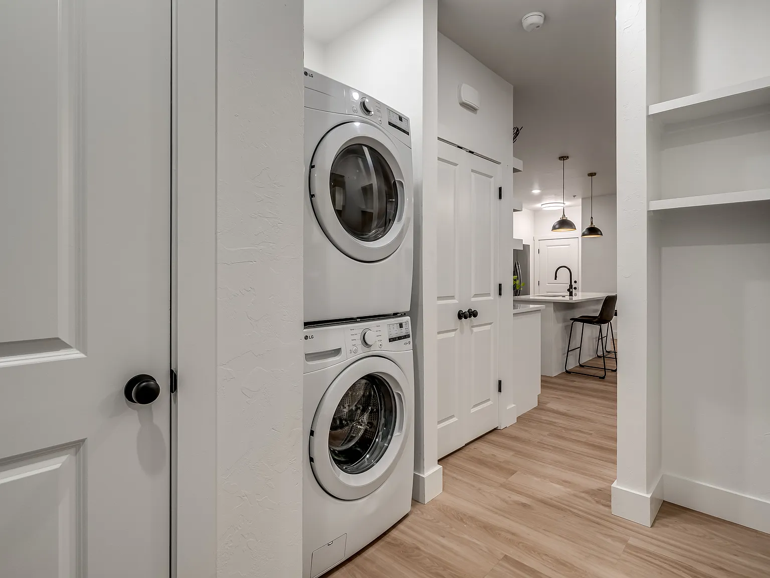 2 bed, 1200 sqft, $1,495 — Photo 4