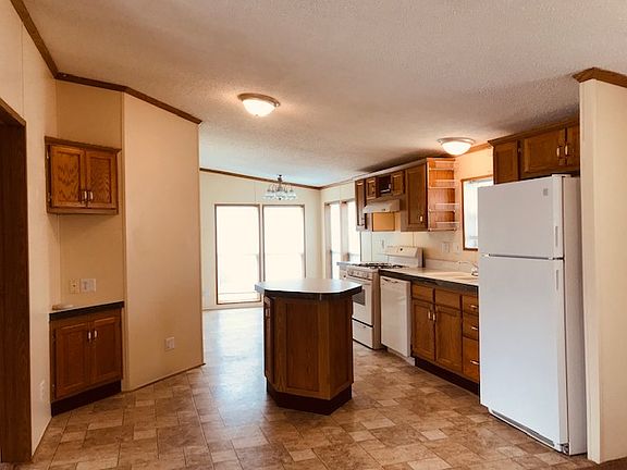 4th image of 371 Partridge Dr
