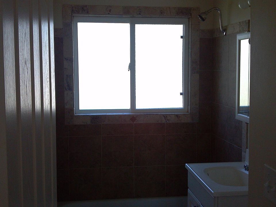 2nd image of 1569 Irving St