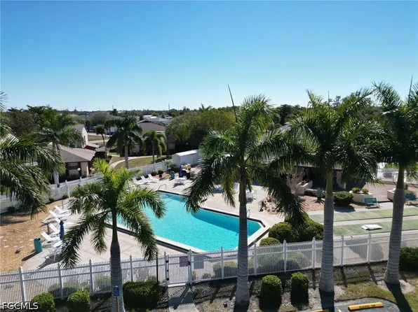 619 SE 12th Ave APT 116, Cape Coral, FL 33990