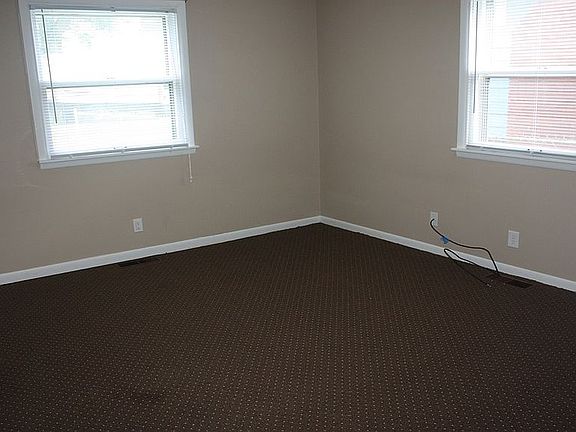 4th image of 713 W Ashland Ave