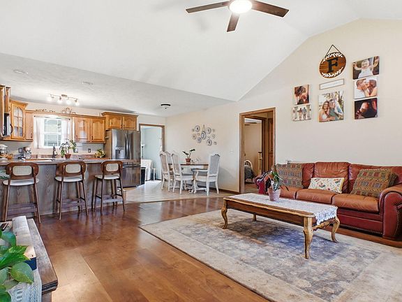 4th image of 4780 Karlin Lane