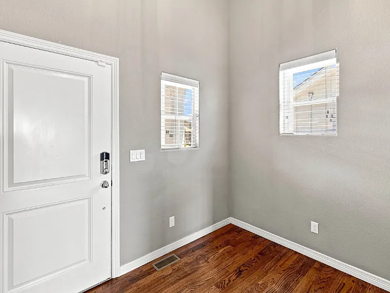 7646 Bigtooth Maple Dr — Photo 3