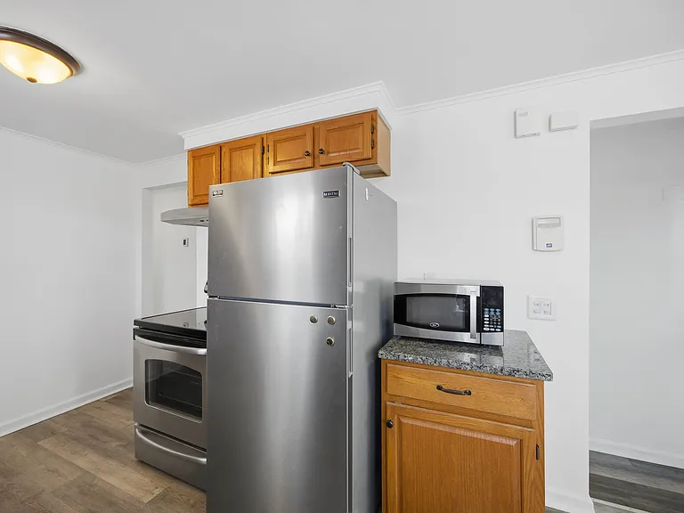 406 Tarrington Rd — Photo 7