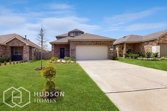 4 bed, 2.5 bath, 1853 sqft, $2,025 — Photo 1
