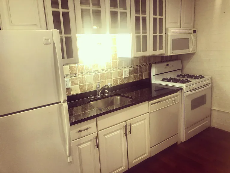 42 Chauncy St #4A — Photo 3