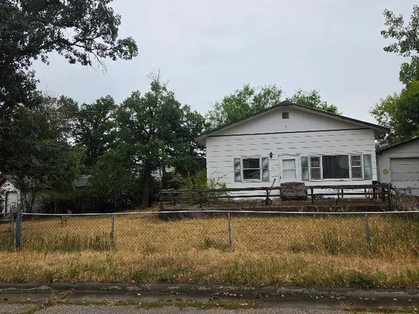 1618 Jackson St, Sturgis, SD 57785