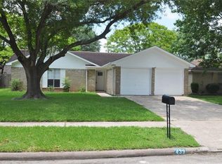 439 Buoy Rd, Webster, TX 77598