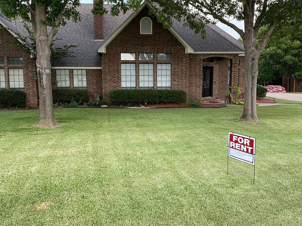 1st image of 3803 Buena Vista Cir