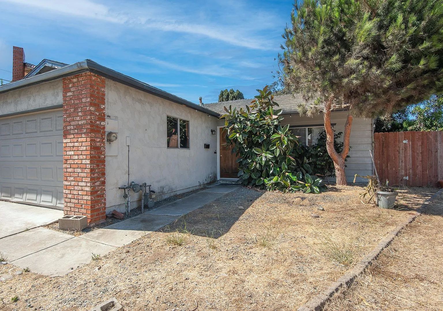 3 Bedroom, 2 Bathroom House Available For Rent In Bay Park — Photo 2