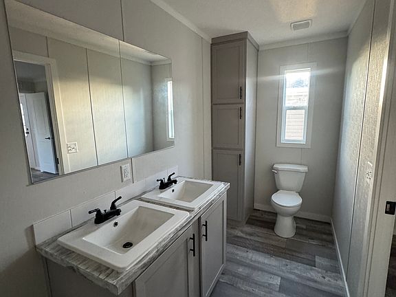 5th image of 101 John Poole Rd #101