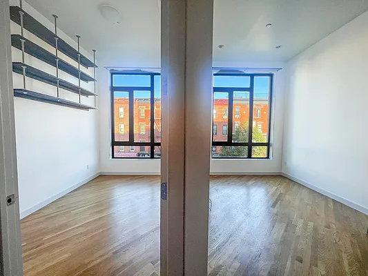 Rented by Nest Seekers International | media 15