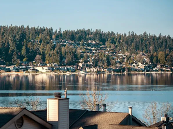 4165 178th Ln SE APT 307, Bellevue, WA 98008