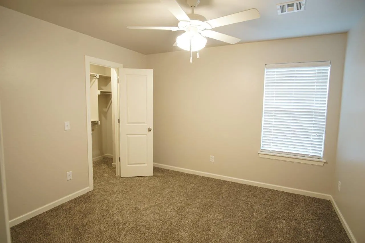 4310 NE 119th St - 1 — Photo 4