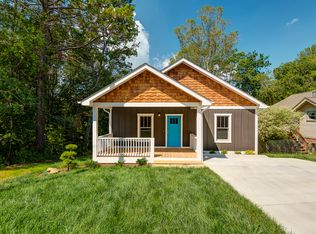 2 Pineview St, Asheville, NC 28806