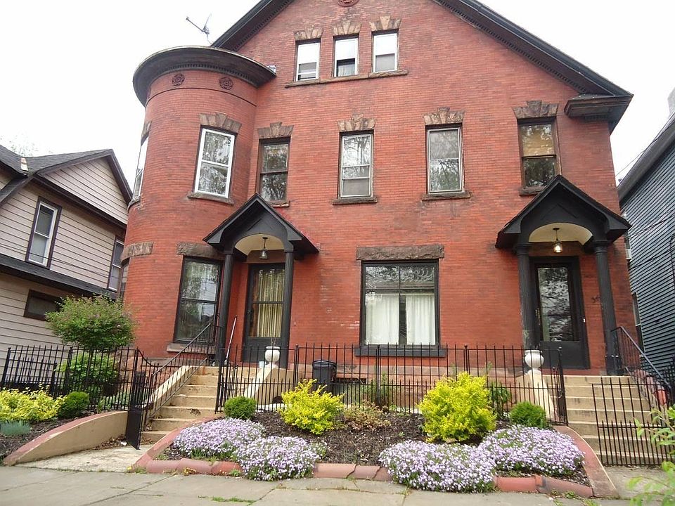 private entrance via the staircase to the right