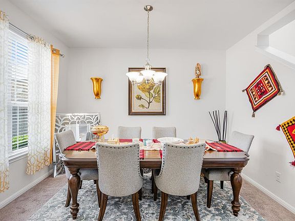 5th image of 11813 Sandy Lodge Ct