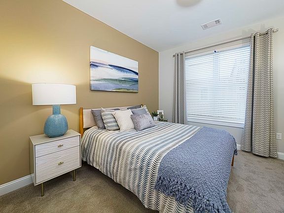 3rd image of 5 Lakeshore Ctr #1101