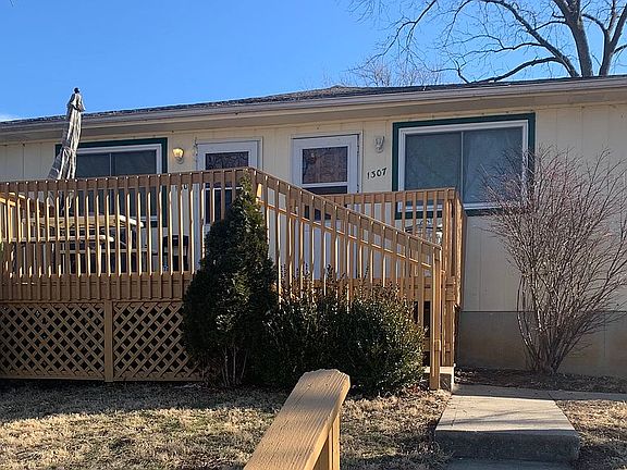 2nd image of 1305 Klemp St #1307