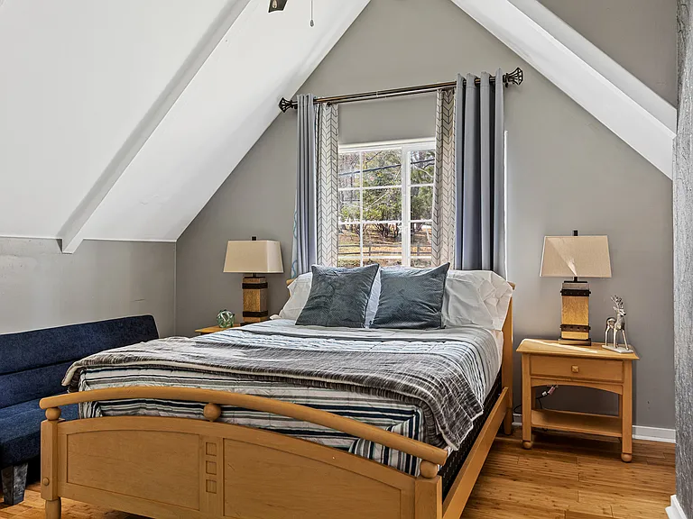 2nd bedroom - Second floor