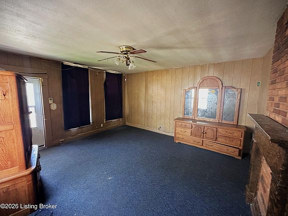 4th image of 726 Vine St