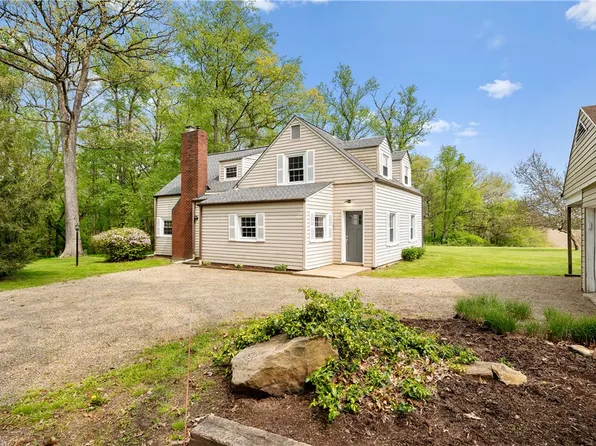 131 Mekis Rd, Valencia, PA 16059