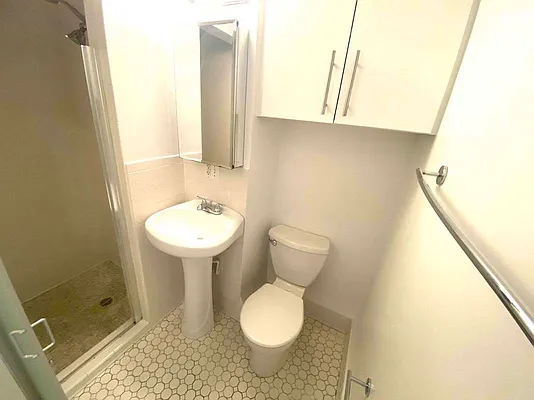 Rented by Avenue Sotheby's International Realty | media 18