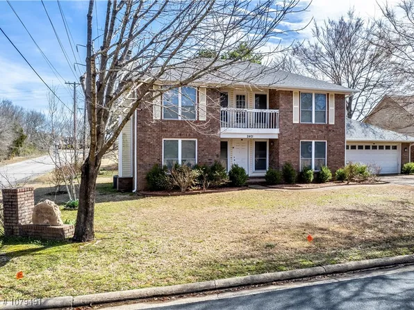 2401 S 87th Dr, Fort Smith, AR 72903