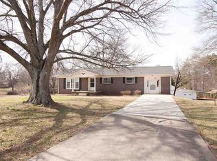 3809 Pennington Rd, Greer, SC 29651