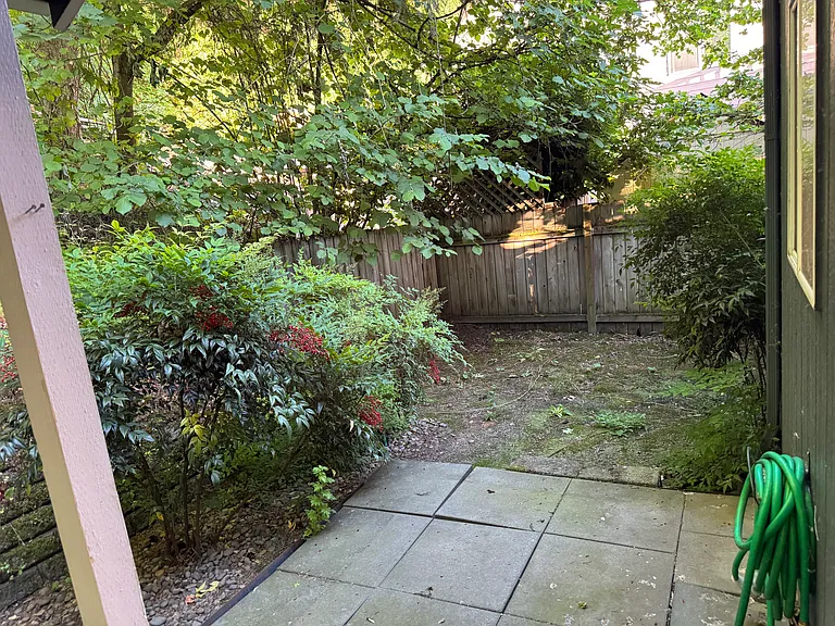 14458 SW Fern St — Photo 10