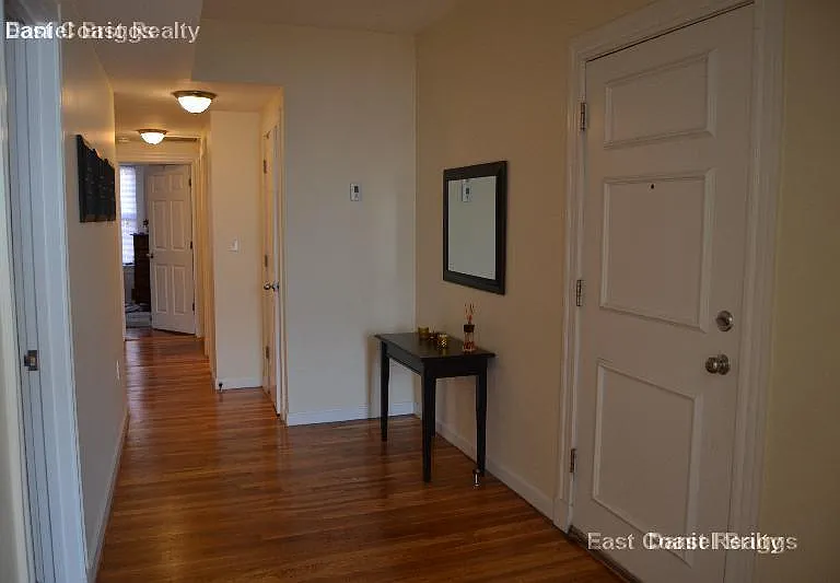 1942 Beacon St #3 — Photo 7