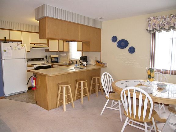 4th image of 409 E 10th Ave APT 201