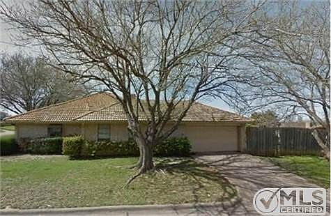 1st image of 2302 Greenbriar Ct