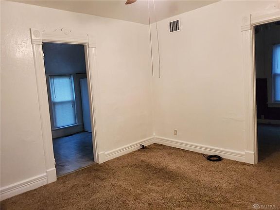 3rd image of 143 N Woodward Ave