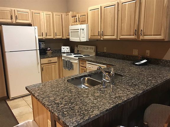 5th image of 350 E Hiawatha #209