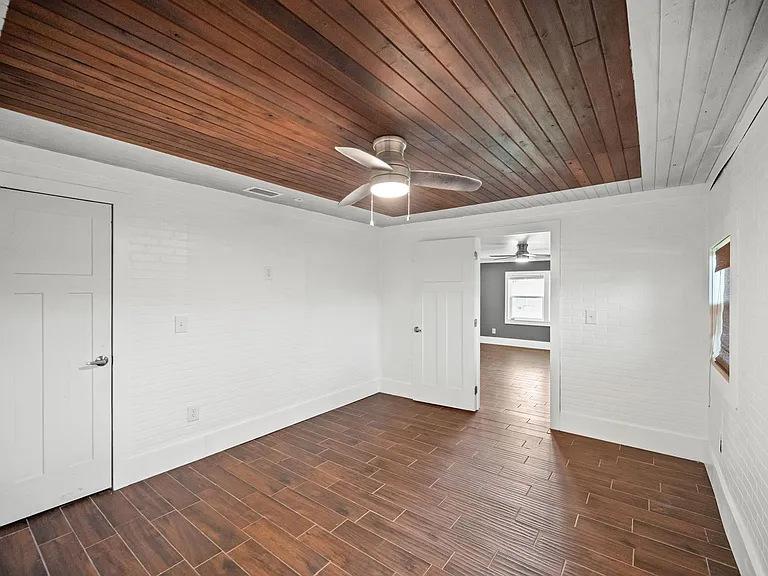 24663 Chestnut St #B — Photo 5