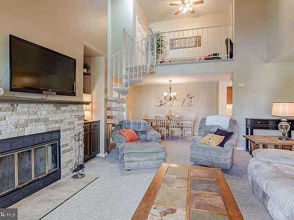 5th image of 6913B Sandra Marie Cir